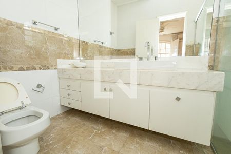 Casa para alugar com 400m², 5 quartos e 8 vagasBanheiro suíte 2