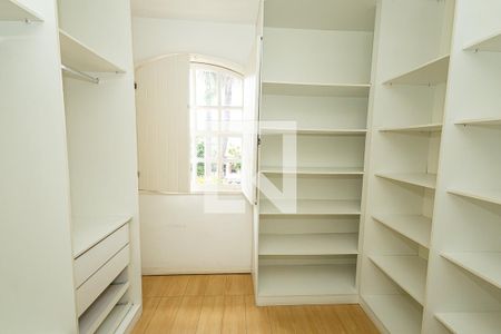 Casa para alugar com 400m², 5 quartos e 8 vagasRouparia / 2ª anda