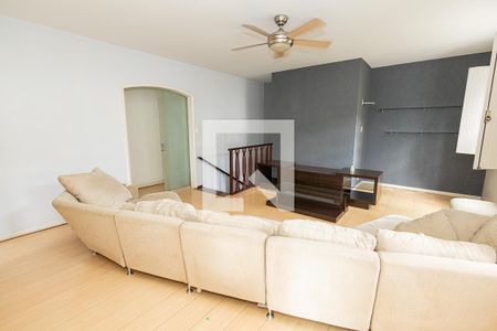 Casa para alugar com 400m², 5 quartos e 8 vagasSala / 2º andar