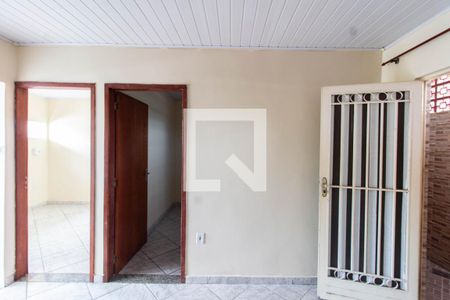 Sala de apartamento para alugar com 2 quartos, 56m² em Cerâmica, Nova Iguaçu