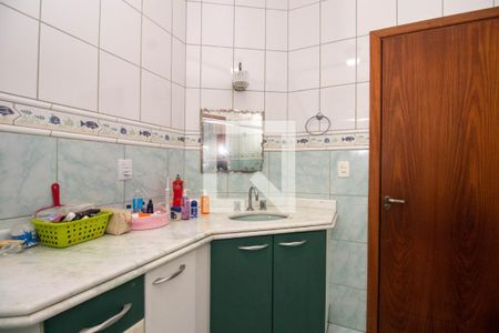Casa à venda com 198m², 3 quartos e 6 vagasBanheiro Social