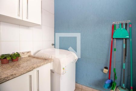 Casa à venda com 198m², 3 quartos e 6 vagasÁrea de Serviço