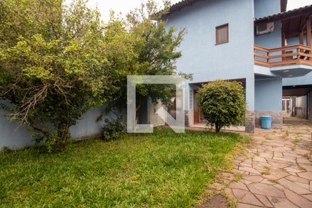 Casa à venda com 198m², 3 quartos e 6 vagasPátio