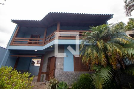 Casa à venda com 198m², 3 quartos e 6 vagasFachada