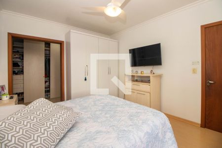 Casa à venda com 198m², 3 quartos e 6 vagasSuíte