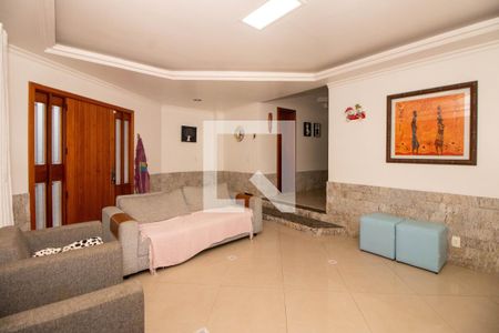 Sala de casa à venda com 3 quartos, 198m² em Jardim Itu, Porto Alegre