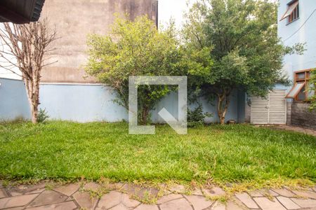 Casa à venda com 198m², 3 quartos e 6 vagasPátio