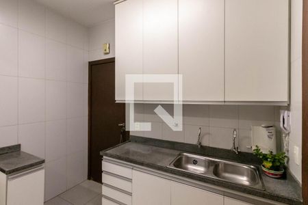 Apartamento para alugar com 90m², 3 quartos e 1 vaga Apartamento para alugar com 90m², 3 quartos e 1 vagaCozinha e Área de Serviço