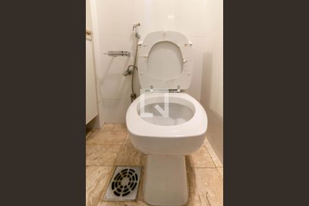 Apartamento para alugar com 90m², 3 quartos e 1 vaga Apartamento para alugar com 90m², 3 quartos e 1 vagaBanheiro da Suíte