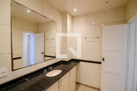 Apartamento à venda com 130m², 3 quartos e 1 vagaBanheiro