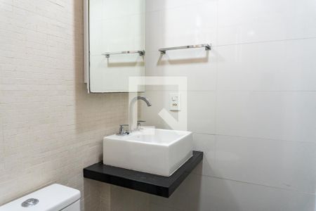 Apartamento à venda com 65m², 2 quartos e 1 vaga Apartamento à venda com 65m², 2 quartos e 1 vagaBanheiro Social
