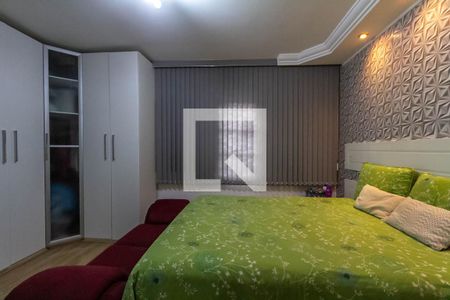 Casa à venda com 324m², 3 quartos e 4 vagasSuíte 2