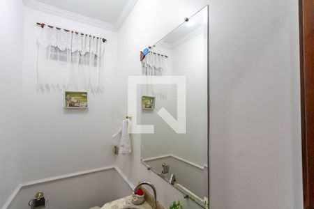 Casa à venda com 324m², 3 quartos e 4 vagasLavabo