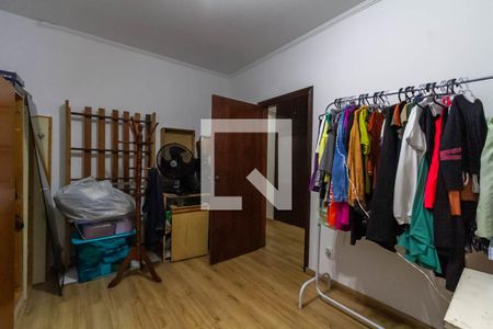 Casa à venda com 324m², 3 quartos e 4 vagasQuarto