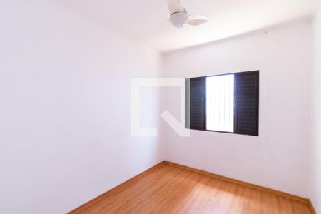 Quarto 1 de casa para alugar com 2 quartos, 125m² em Jardim D’abril, São Paulo