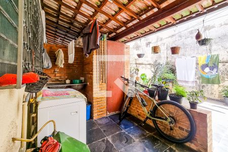 Casa de condomínio à venda com 75m², 2 quartos e 1 vagaÁrea de Serviço