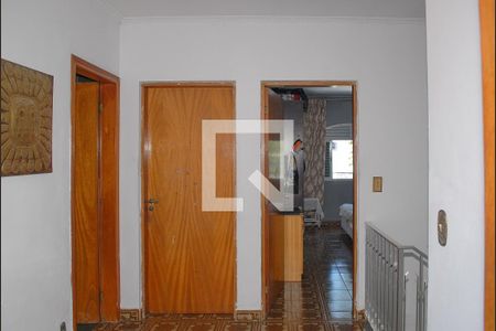 Casa à venda com 420m², 3 quartos e 6 vagasCorredor