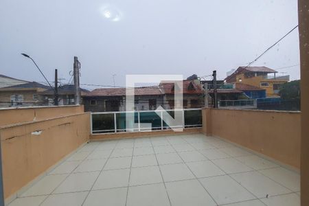 Casa à venda com 200m², 3 quartos e 3 vagas Casa à venda com 200m², 3 quartos e 3 vagasVaranda da Suíte 2