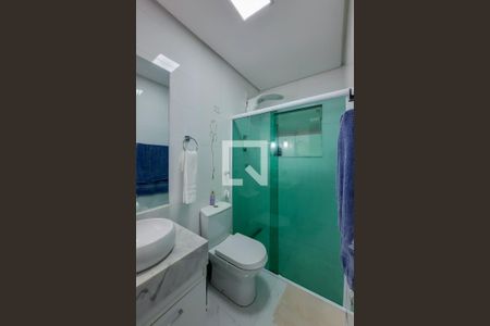 Casa à venda com 200m², 3 quartos e 3 vagas Casa à venda com 200m², 3 quartos e 3 vagasBanheiro da Suíte 2