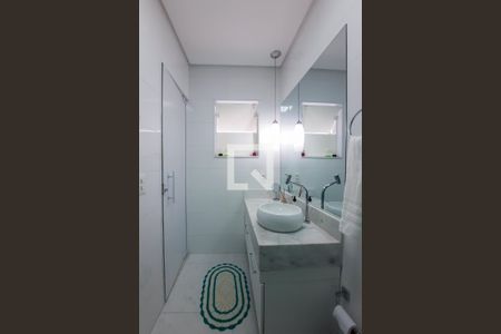 Casa à venda com 200m², 3 quartos e 3 vagas Casa à venda com 200m², 3 quartos e 3 vagasBanheiro da Suíte 2