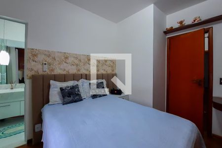 Casa à venda com 200m², 3 quartos e 3 vagas Casa à venda com 200m², 3 quartos e 3 vagasSuíte 2