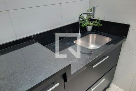 Casa à venda com 200m², 3 quartos e 3 vagas Casa à venda com 200m², 3 quartos e 3 vagasÁrea de Serviço