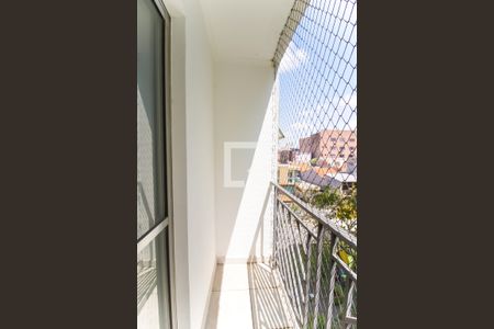 Varanda de apartamento para alugar com 2 quartos, 58m² em Vila Carmosina, São Paulo