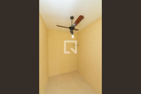 Apartamento à venda com 190m², 3 quartos e 2 vagasQuarto Área de Serviço