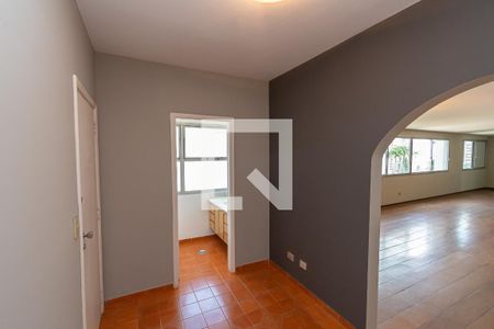 Hall de Entrada de apartamento à venda com 3 quartos, 190m² em Cambuí, Campinas