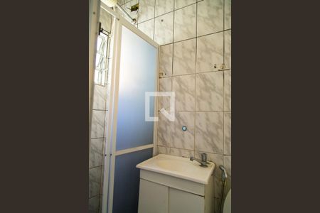Banheiro de kitnet/studio para alugar com 1 quarto, 28m² em Jardim Oriental, São Paulo