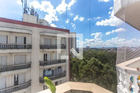 Apartamento à venda com 102m², 3 quartos e 2 vagasVista quarto 2