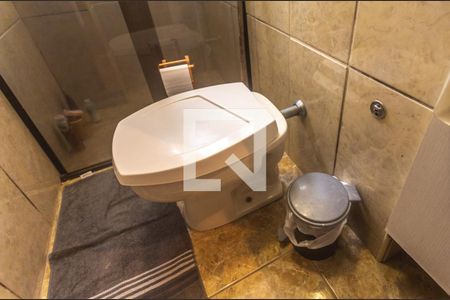 Apartamento à venda com 102m², 3 quartos e 2 vagasBanheiro social