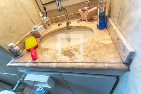 Apartamento à venda com 102m², 3 quartos e 2 vagasBanheiro social