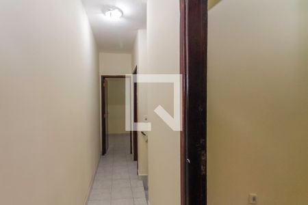 Corredor de casa à venda com 3 quartos, 160m² em Vila Cleonice, São Paulo