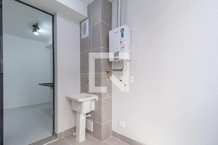 Cozinha e área de serviço de apartamento para alugar com 2 quartos, 48m² em Centro, Osasco