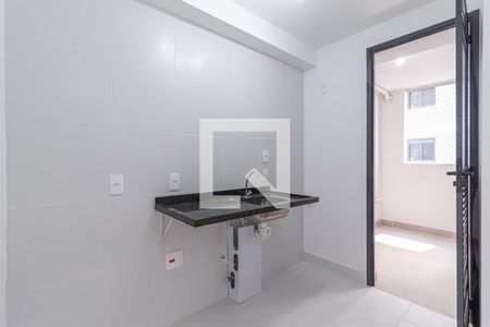 Apartamento para alugar com 48m², 2 quartos e 1 vaga Apartamento para alugar com 48m², 2 quartos e 1 vagaCozinha e área de serviço