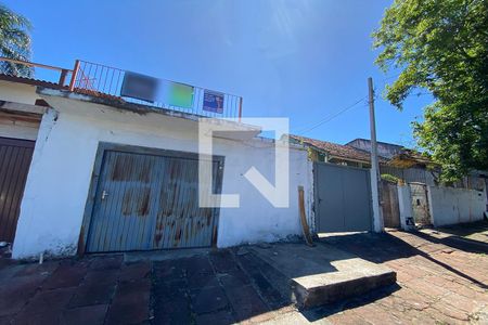 Casa à venda com 140m², 4 quartos e 2 vagasFachada
