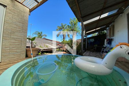 Casa à venda com 140m², 4 quartos e 2 vagasPiscina