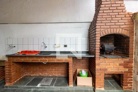 Casa para alugar com 100m², 1 quarto e 2 vagasDetalhe da churrasqueira
