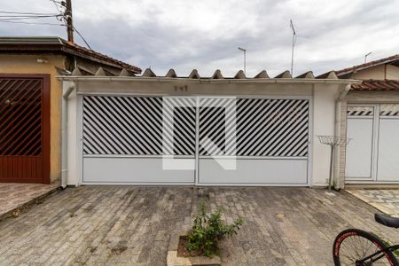 Casa para alugar com 100m², 1 quarto e 2 vagasFachada