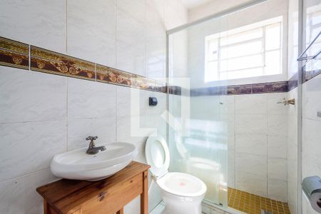 Banheiro de kitnet/studio à venda com 1 quarto, 35m² em Azenha, Porto Alegre