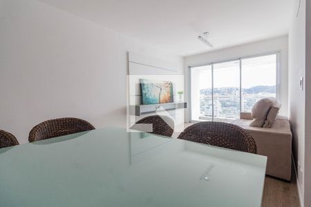 Sala de apartamento para alugar com 2 quartos, 74m² em Barreiros, São José