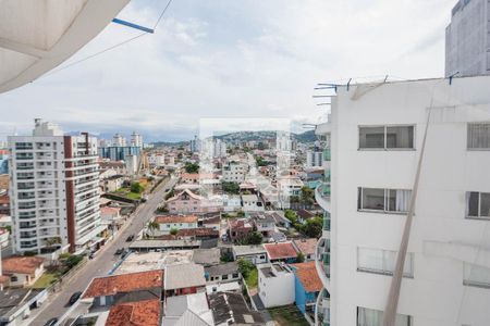 Vista de apartamento para alugar com 2 quartos, 74m² em Barreiros, São José