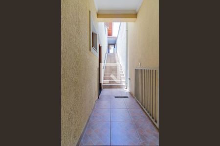 Casa à venda com 235m², 3 quartos e 6 vagasCorredor