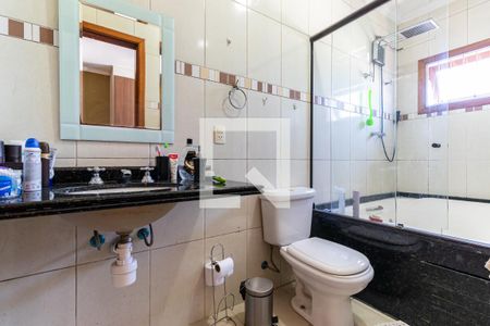 Casa à venda com 235m², 3 quartos e 6 vagasBanheiro da Suíte