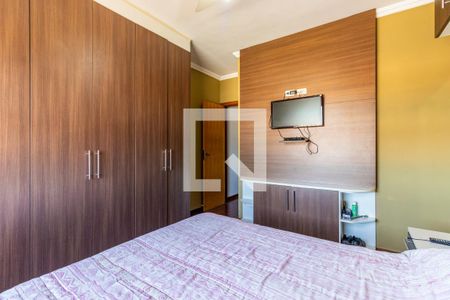 Casa à venda com 235m², 3 quartos e 6 vagasQuarto 3 - Suíte