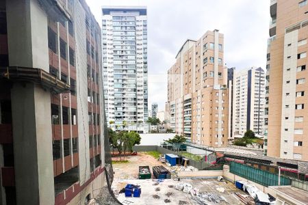 Vista 2 de kitnet/studio para alugar com 1 quarto, 28m² em Vila Nova Conceição, São Paulo