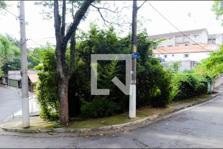 Casa à venda com 476m², 2 quartos e 3 vagasFachada ( Casa de Esquina )