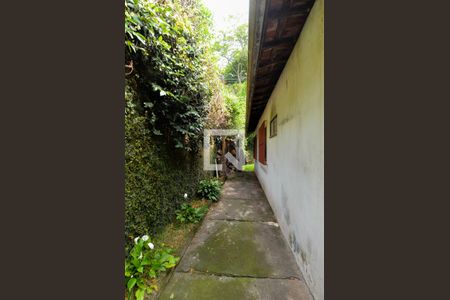 Casa à venda com 476m², 2 quartos e 3 vagasCorredor Lateral 