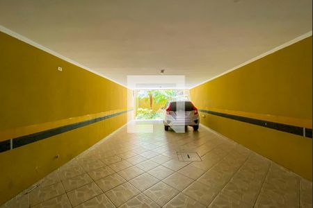 Apartamento à venda com 130m², 2 quartos e 2 vagas Apartamento à venda com 130m², 2 quartos e 2 vagasGaragem